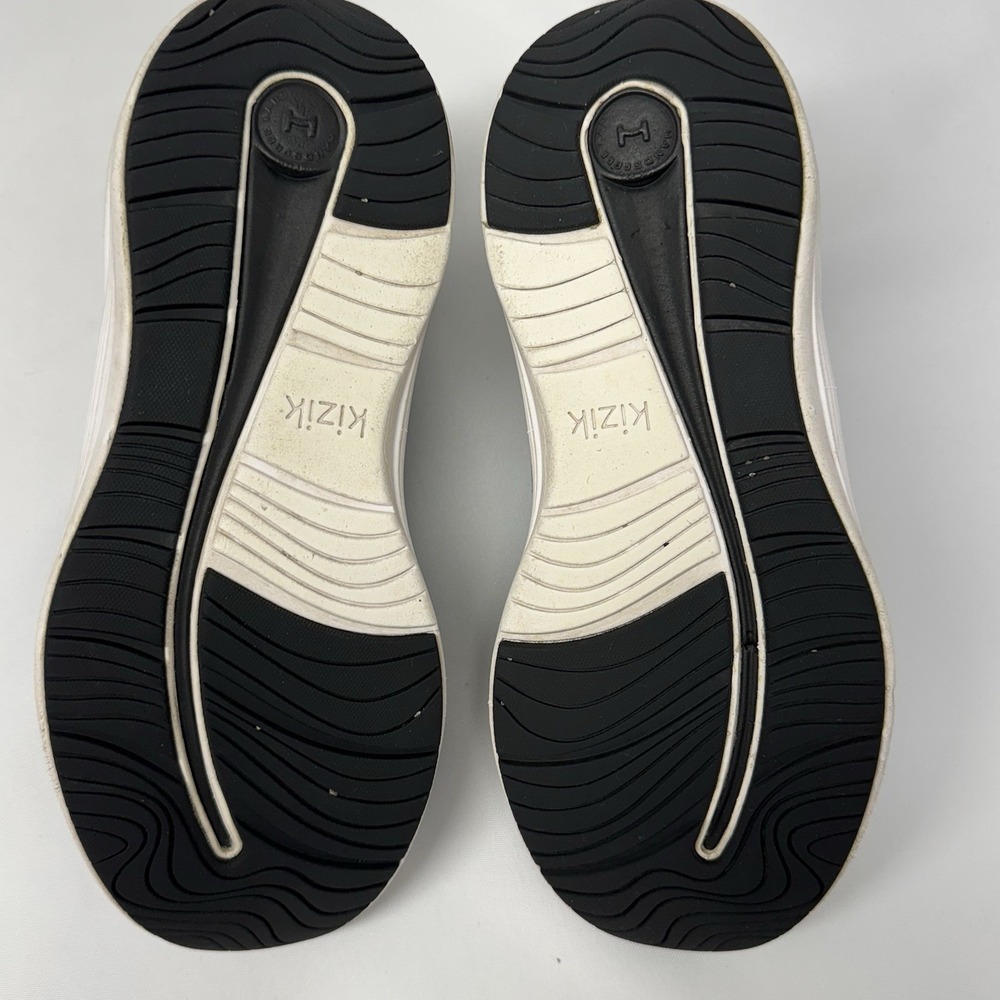 Sleek Black Women's Sneakers - Picture 11 of 14